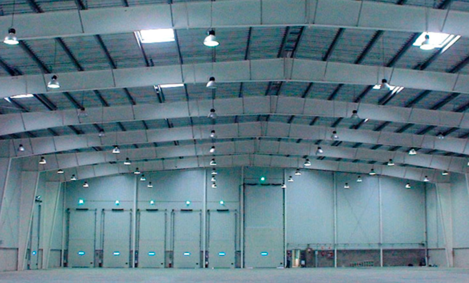 Iluminación en fábrica