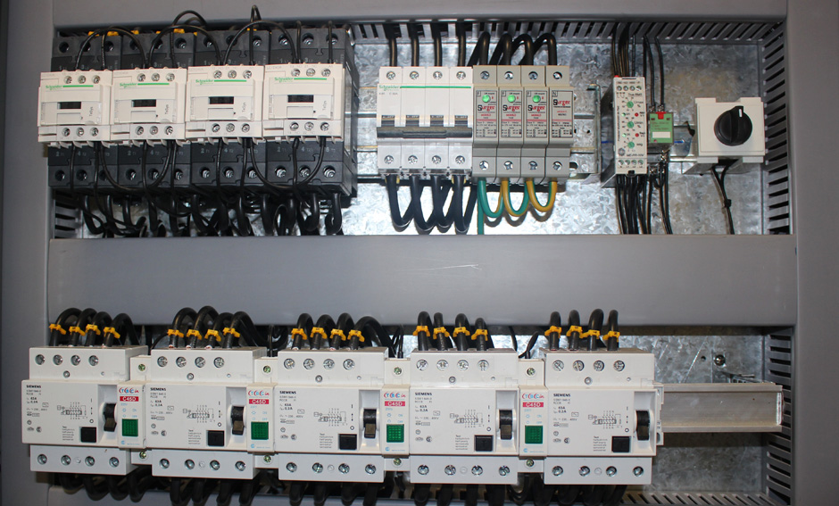 ingeniería en tableros de Kuhn